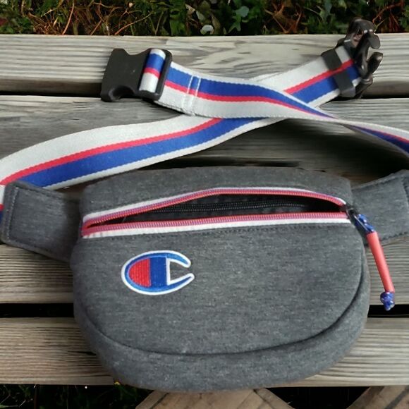 Champion Cross Body Fanny Bag Gray - Picture 1 of 2